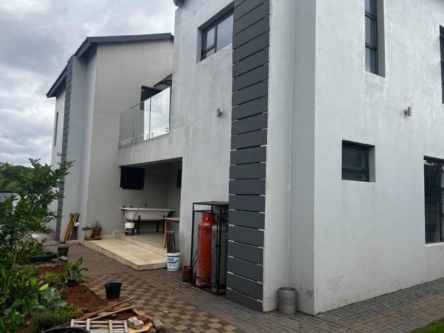 To Let 6 Bedroom Property for Rent in Seasons Lifestyle Estate North West